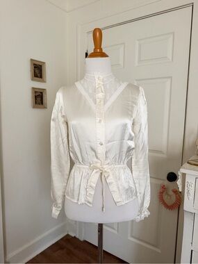 Vintage 1970s Gunne Sax Inspired Satin Lace Trim Button Up Prairie Blouse